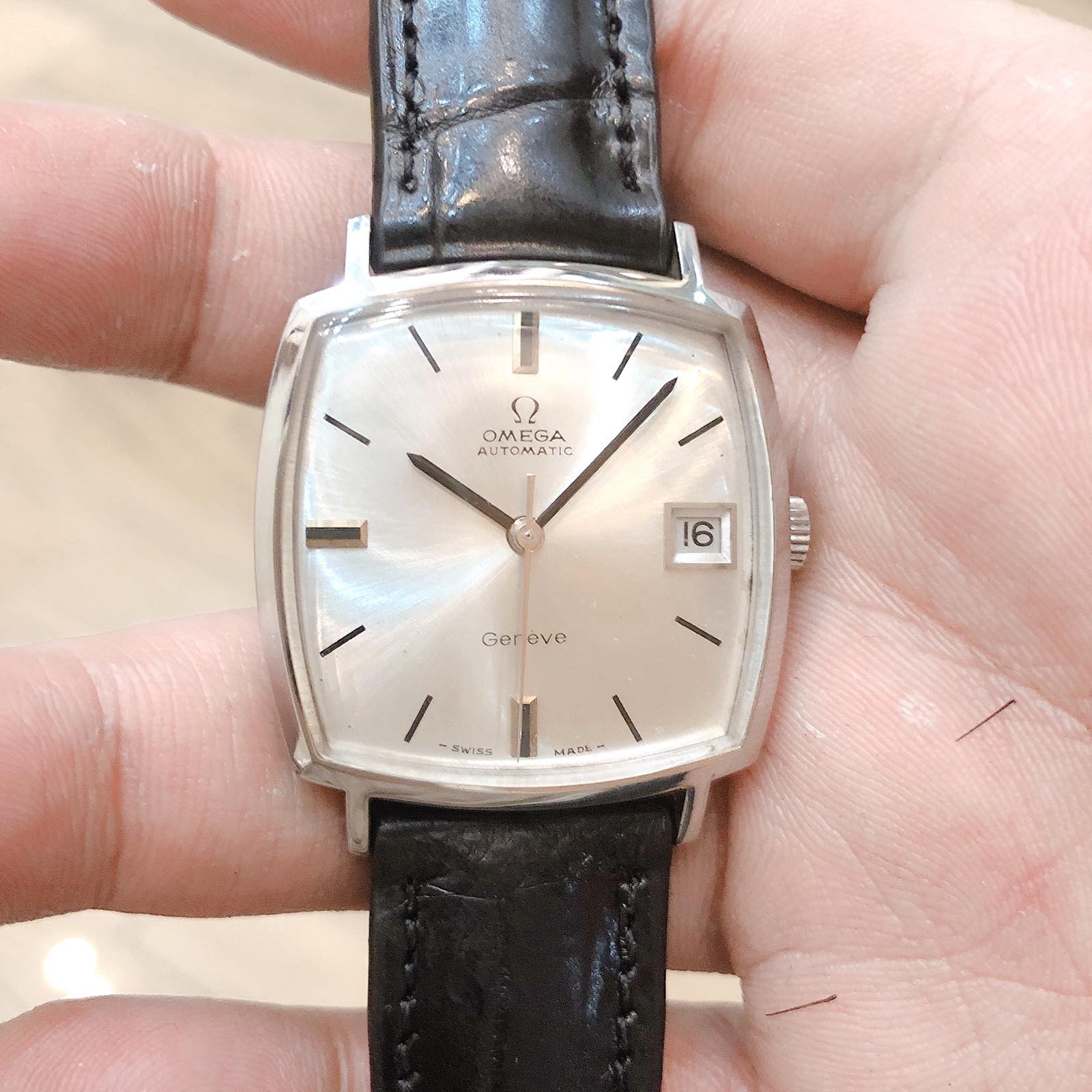 Đồng hồ cổ Omega form tank automatic chính hãng Thuỵ Sĩ 