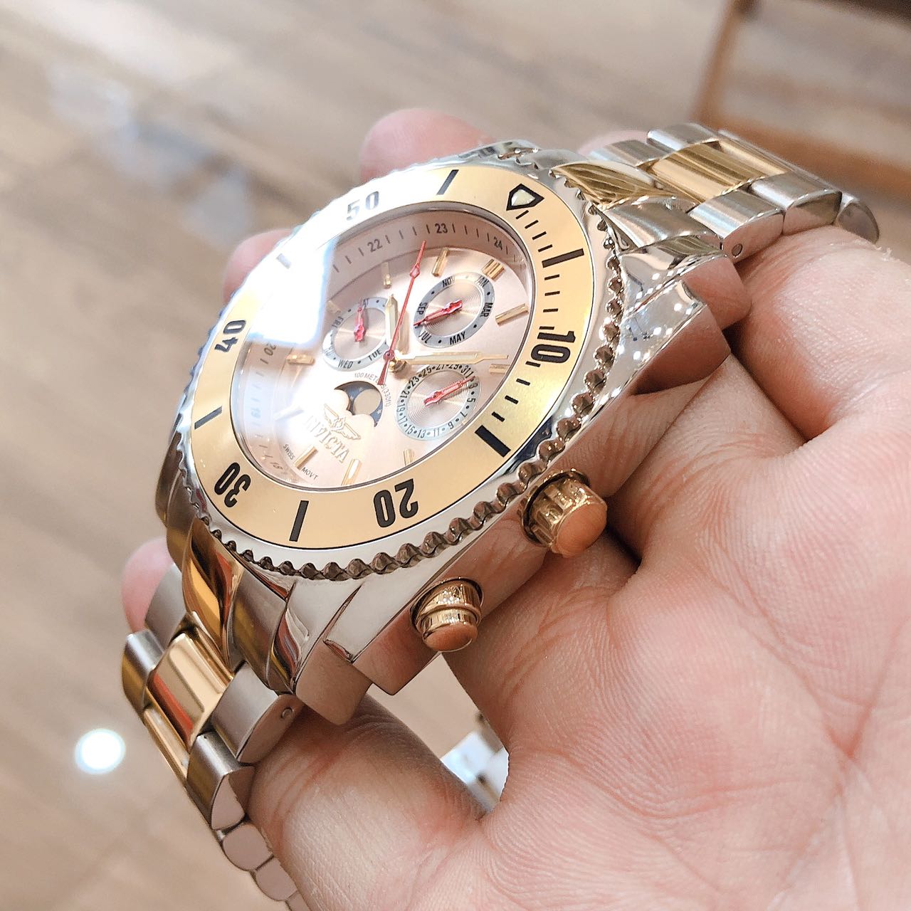 Đồng hồ Invicta chính hãng full box chính hãng Thụy Sĩ
