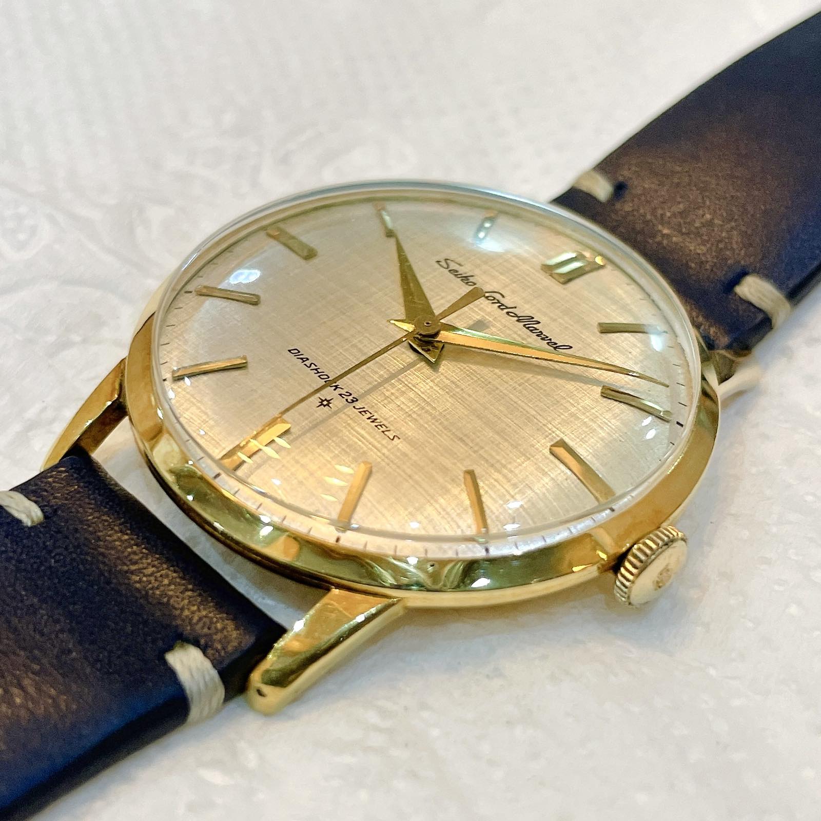 Đồng hồ cổ Seiko lord mavel lên dây siêu mỏng vàng đúc 18k chính hãng Nhật Bản