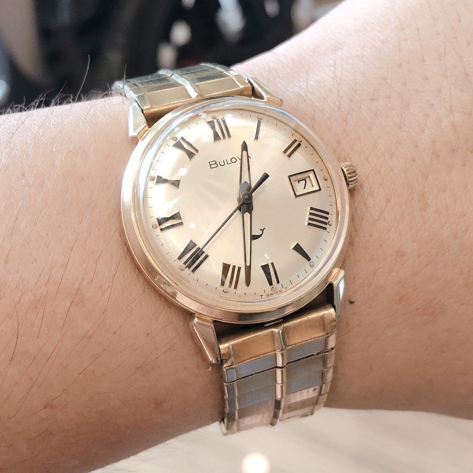 Đồng hồ cổ Bulova lên dây bọc vàng 10k RGP chính hãng Thuỵ Sĩ