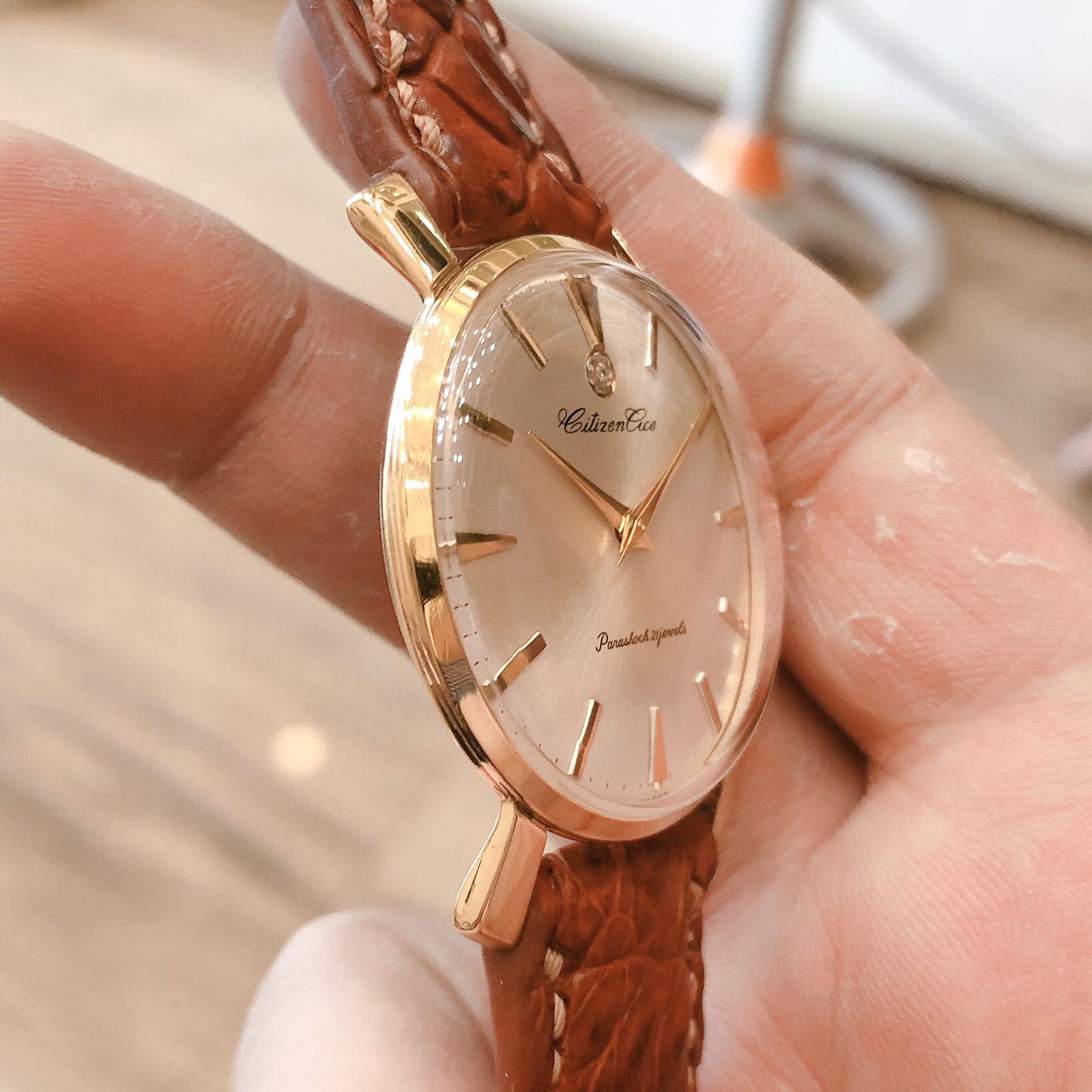 Đồng hồ cổ CITIZEN lên dây lacke vàng chính hãng nhật bản