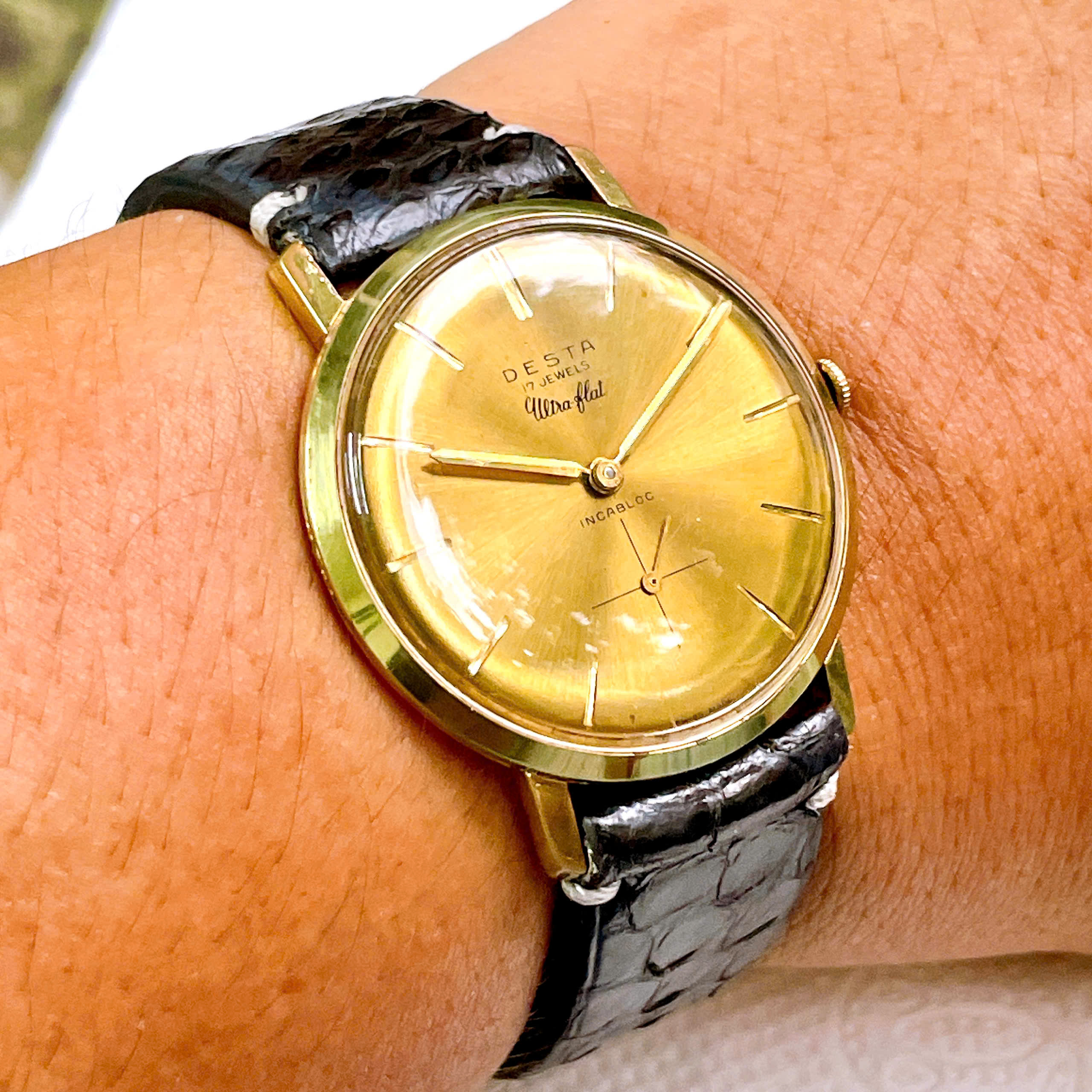 ​  Đồng hồ cổ DESTA lên dây lacke vàng 18k chính hãng Thụy Sĩ 