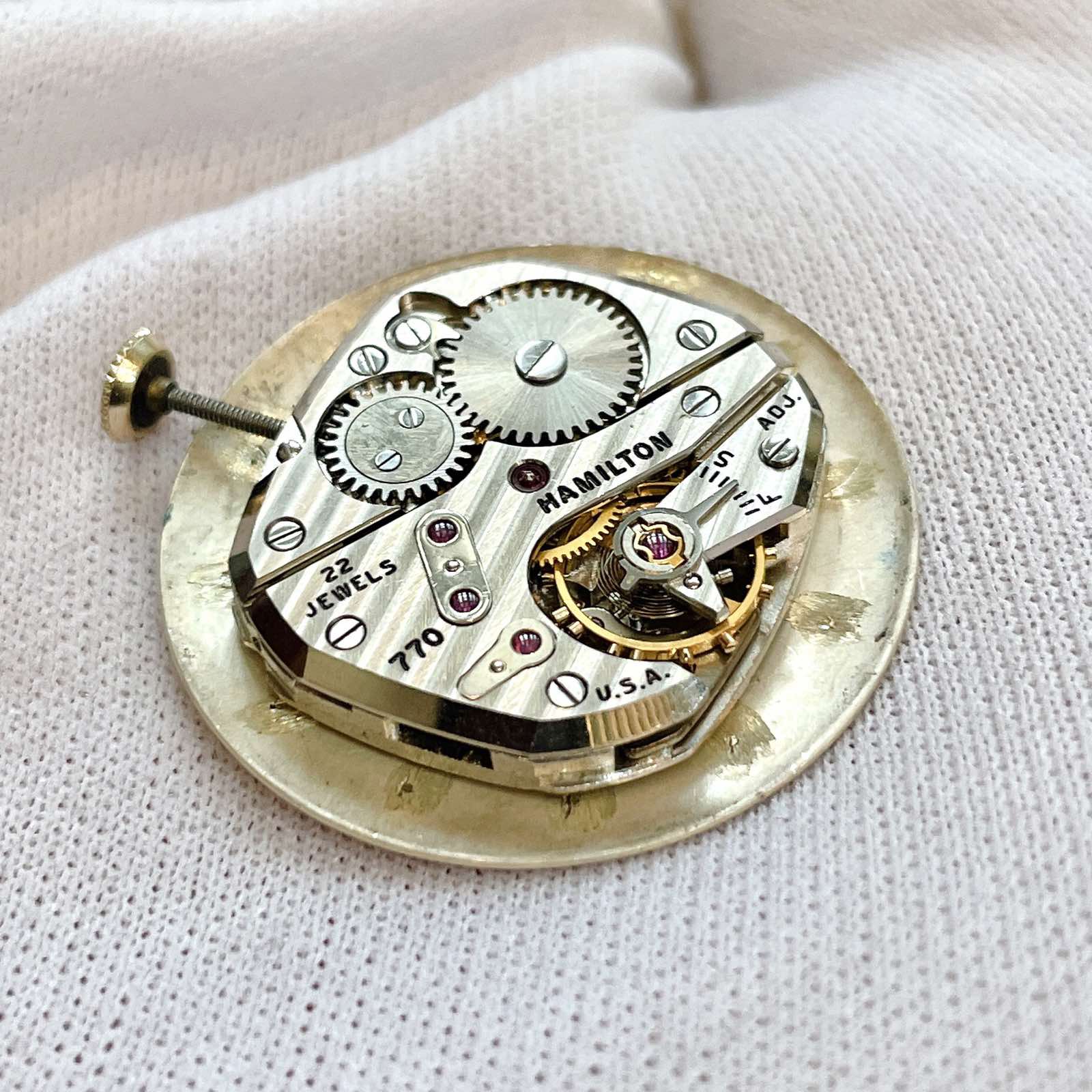 Đồng hồ cổ Hamilton lên dây 2 kim rưỡi siêu mỏng vàng đúc 14k chính hãng USA