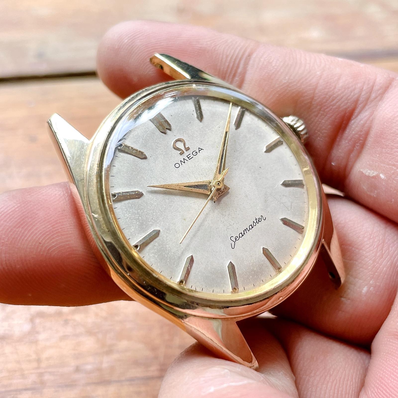 Đồng hồ cổ Omega Seamaster lên dây chính hãng Thụy Sĩ 