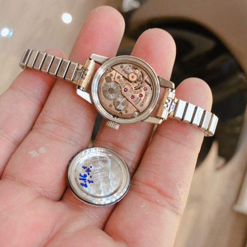 Đồng hồ cổ Omega seamaster Nữ lên dây lacke chính hãng thuỵ sỹ