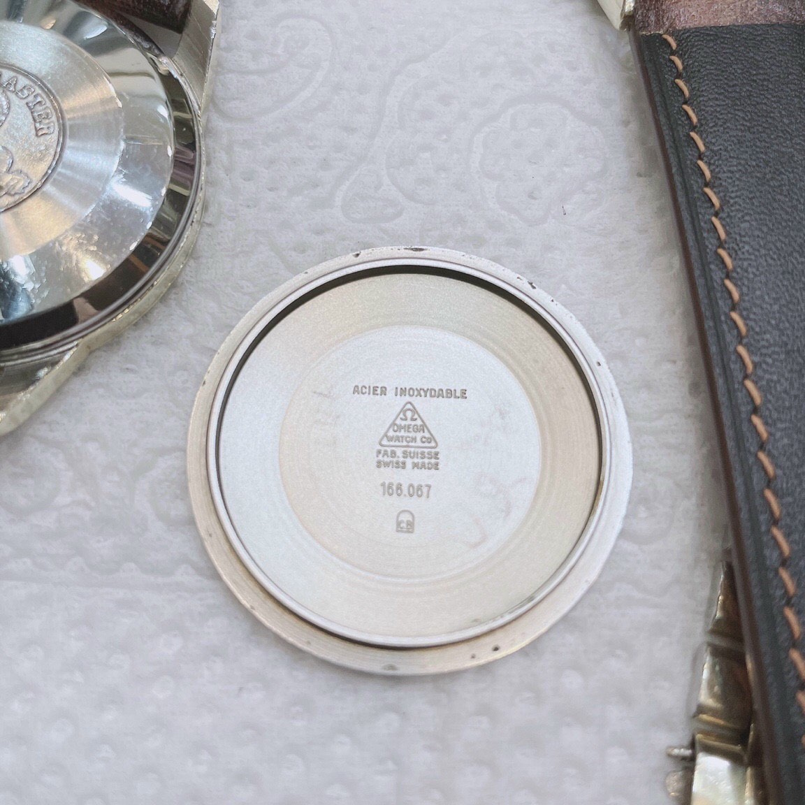 Đồng hồ cổ Omega seamaster automatic cẩn vàng 14k chính hãng Thuỵ Sĩ