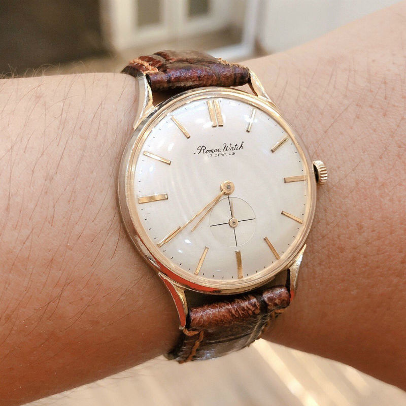 Đồng hồ cổ Roman Watch lên dây lacke vàng 18k chính hãng 