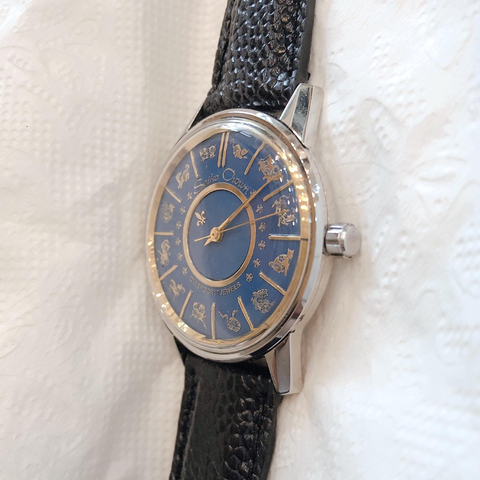 Đồng hồ cổ Seiko Crown kim đĩa bản đặc biệt 12 con giáp chính hãng nhật bản 