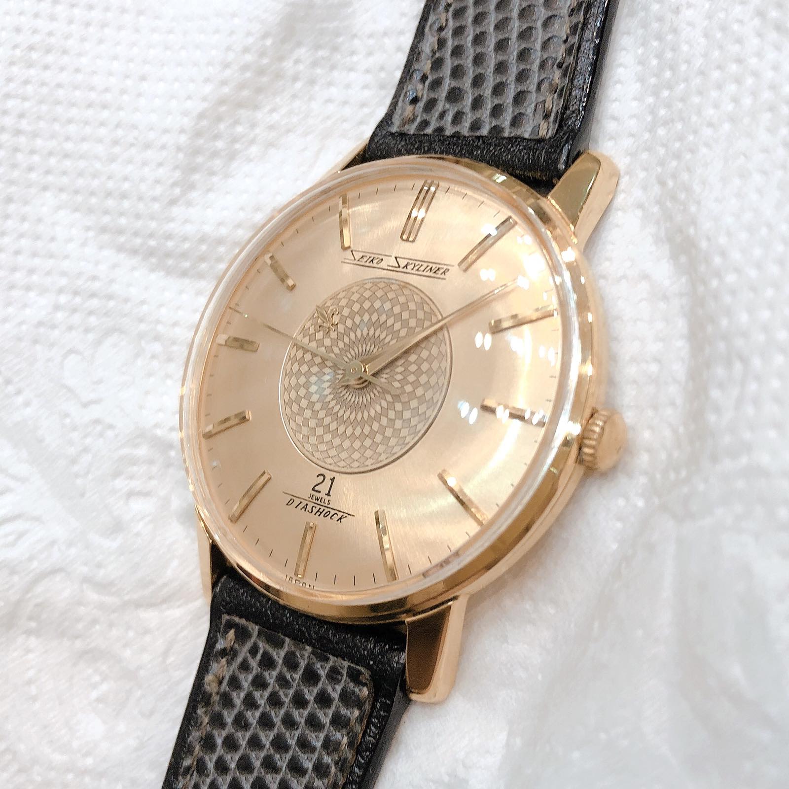 Đồng hồ cổ Seiko Skyline kim đĩa lên dây bọc vàng 14k goldfilled nhật bản