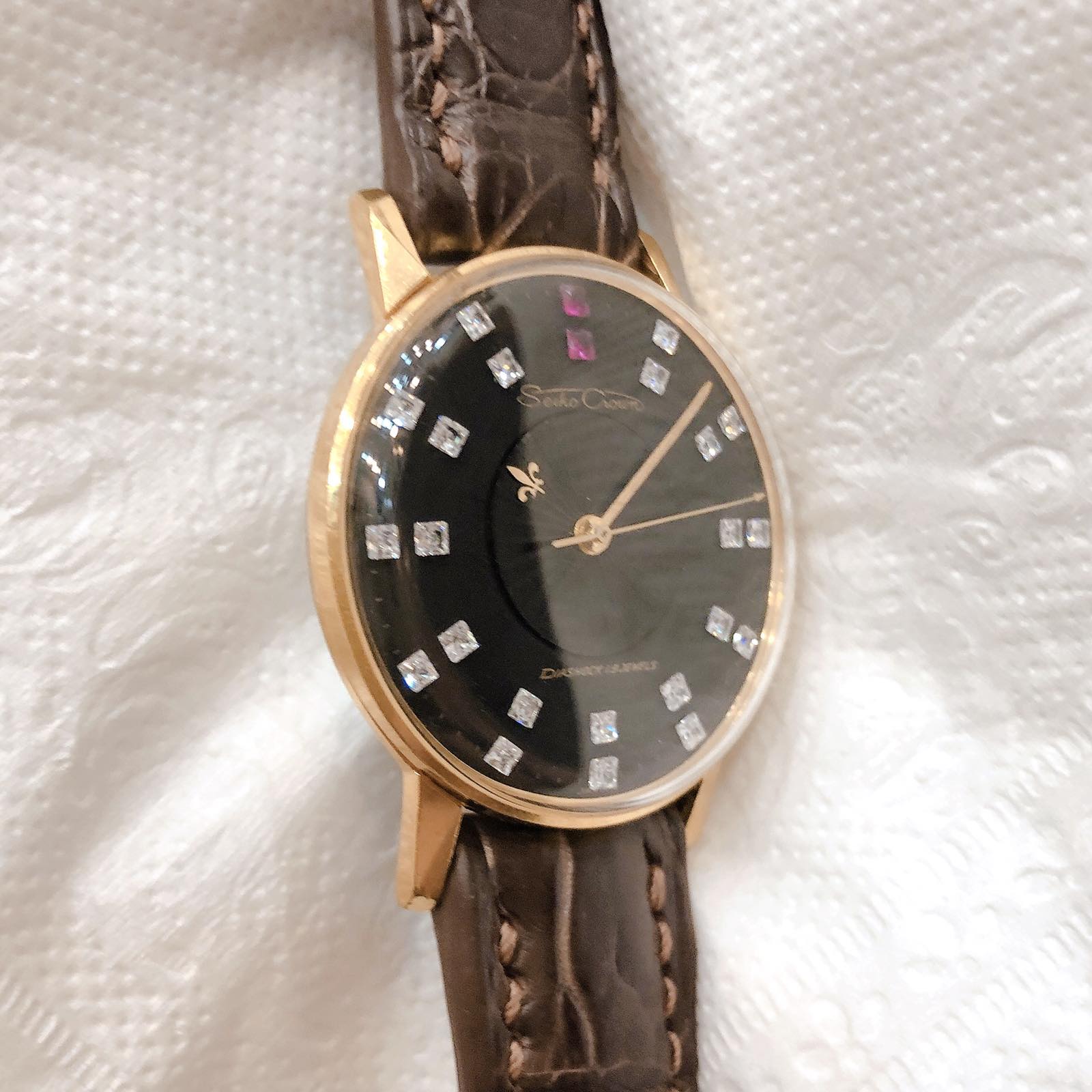 Đồng hồ cổ Seiko Crown kim đĩa lên dây lacke vàng chính hãng nhật bản